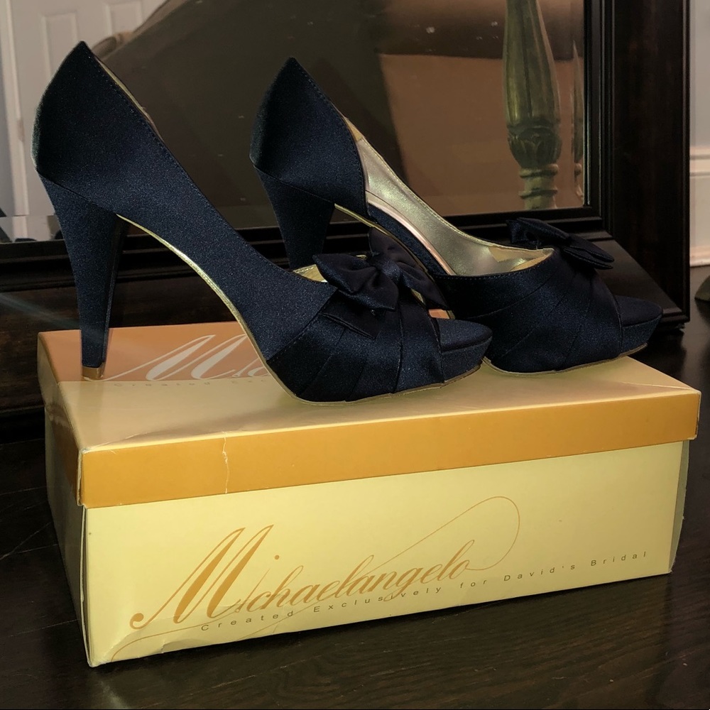 Satin Blue Pumps Worn Once 💕